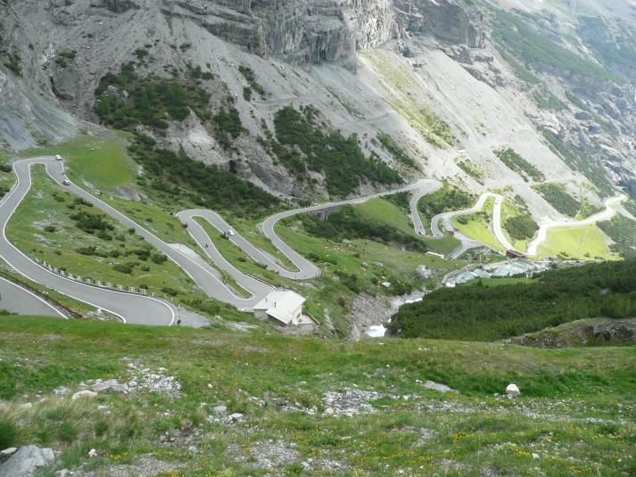 1.stelvio-pass